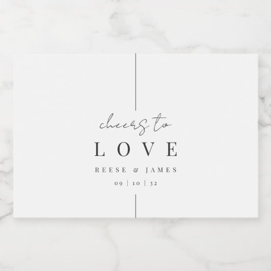 Moderne Minimale Skripte jagen auf Liebe Hochzeit Alkoholflaschenetikett (Einzelnes Label)