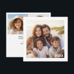 Moderne, minimale weiße Grenze mit insgesamt 3 Fot Feiertagskarte<br><div class="desc">Ein schlichtes Design, das 1 Foto auf der Vorderseite in einem Galeriedesign mit weißem Rahmen enthält. Auf der Rückseite befinden sich 2 weitere Fotos und ein Ort für einen Urlaub. Eine großartige Möglichkeit, Ihre quadratischen Fotos von Ihrem Online-Konto aus anzuzeigen. Fügen Sie ein quadratisches Foto, um ein großartiges Memento zu...</div>