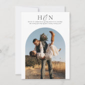 Moderne Minimalinitials Boho Arch 2 Foto Hochzeit Einladung (Vorderseite)