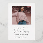 Moderne Minimalistisch Arch Foto Graduation Party Folieneinladung (Rückseite)