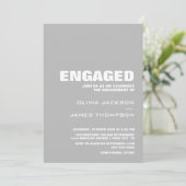 Moderne Minimalistisch-Graue-Engagement-Partei Einladung (Stehend Vorderseite)