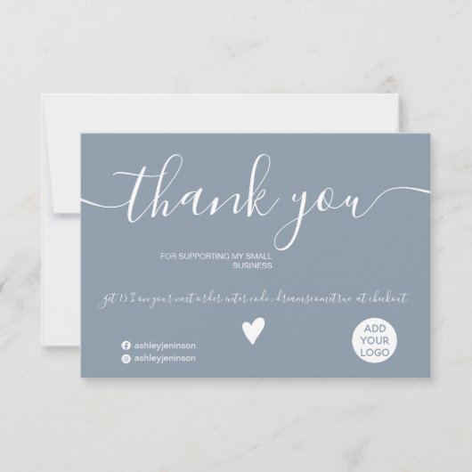 Moderne minimalistisch staubblaue Ordnung Vielen D Dankeskarte (Vorderseite)