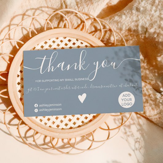 Moderne minimalistisch staubblaue Ordnung Vielen D Visitenkarte