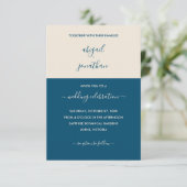 Moderne Minimalistische Aquamarine Creme Hochzeits Einladung (Stehend Vorderseite)