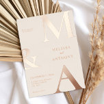Moderne Minimalistische Beige Rose Gold Monogram W Folieneinladung<br><div class="desc">Moderne Minimalistische Beige Rose Gold Foil Einladung Hochzeit. Enthält fett formatierte Monogramm-Typografie und minimales grafisches Design. Personalisieren Sie Text mit allen Details Ihres besonderen Tages.</div>