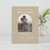 Moderne Minimalistische Boho Arch Foto Hochzeit Einladung (Stehend Vorderseite)