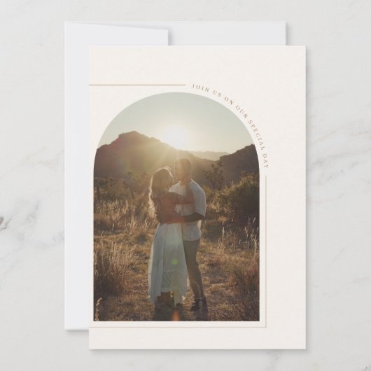 Moderne Minimalistische Boho Arch Foto Hochzeit Einladung (Rückseite)