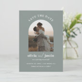 Moderne Minimalistische Boho Save the Date Fotokar Einladung (Stehend Vorderseite)