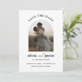 Moderne Minimalistische Boho Save the Date Fotokar Einladung (Stehend Vorderseite)