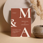 Moderne Minimalistische Boho Terracotta Wedding Einladung<br><div class="desc">Moderne Minimalistische Boho Terracotta Hochzeitseinladung. Enthält fett formatierte Monogramm-Typografie und minimales grafisches Design. Personalisieren Sie Text mit allen Details Ihres besonderen Tages.</div>