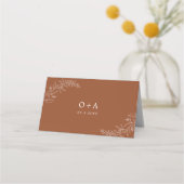 Moderne Minimalistische Boho Terracotta Wedding Platzkarte (Rückseite)