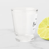 Moderne minimalistische Brautjungfer-Skriptdesign Schnapsglas (Links)