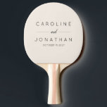 Moderne Minimalistische Brautpaare Elfenbein Tischtennis Schläger<br><div class="desc">Erleben Sie Ihre Hochzeitsfeier mit diesem Minimalistischen Pingpong Paddle-Paddel in einem schicken Elfenbeindesign. Mit seiner eleganten Typografie und seinem gepflegten, zeitgenössischen Stil fügt dieses Paddel Ihrem besonderen Tag eine personalisierte Touch hinzu. Ideal für Hochzeitsspiele oder als einzigartiger Sake, passen Sie ihn mit den Namen des Paares an, um ein unvergessliches...</div>