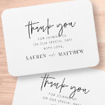 Moderne Minimalistische Chic Hochzeit Vielen Dank Magnet<br><div class="desc">Design besteht aus modernem,  schicken Typografie mit Sans Serif und Serif Schriftart.</div>