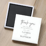 Moderne Minimalistische Chic Hochzeit Vielen Dank Magnet<br><div class="desc">Design besteht aus modernem,  schicken Typografie mit Sans Serif und Serif Schriftart.</div>