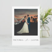 Moderne Minimalistische Elegante Luxus-Hochzeit Einladung (Stehend Vorderseite)