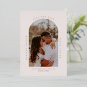 Moderne minimalistische Foto Foil Einladung (Stehend vorne)