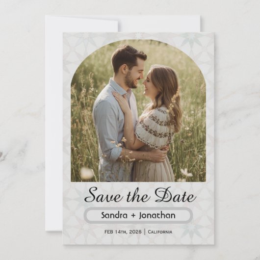 Moderne minimalistische gebogene personalisierte F Save The Date (Vorderseite)