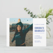 MODERNE MINIMALISTISCHE GLÜCKWUNSCH GRADUATE INVIT EINLADUNG (Stehend Vorderseite)