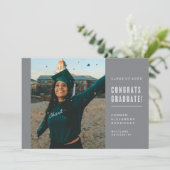 MODERNE MINIMALISTISCHE GLÜCKWUNSCH GRADUATE INVIT EINLADUNG (Stehend Vorderseite)