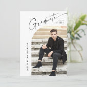 Moderne Minimalistische Grad-FOTO-Graduierungspart Einladung (Stehend Vorderseite)
