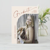 Moderne Minimalistische Grad-FOTO-Graduierungspart Einladung (Stehend Vorderseite)