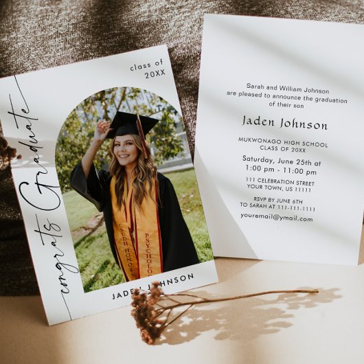 Moderne Minimalistische Grad-FOTO-Graduierungspart Einladung