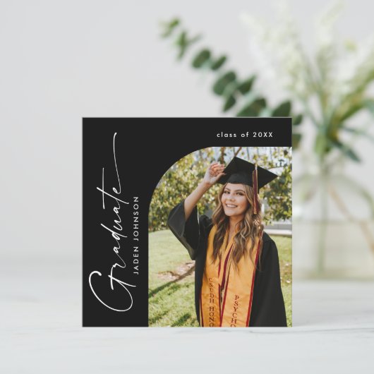 Moderne Minimalistische Grad-FOTO-Graduierungspart Einladung (Stehend Vorderseite)