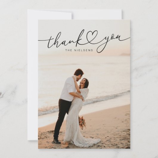 Moderne Minimalistische Heart Script Wedding Dankeskarte (Vorderseite)
