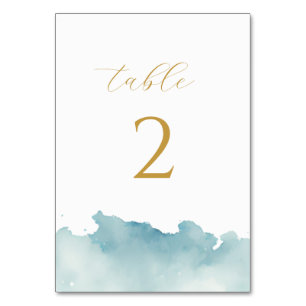 Moderne, minimalistische Hochzeit am Strand von Wa Tischnummer