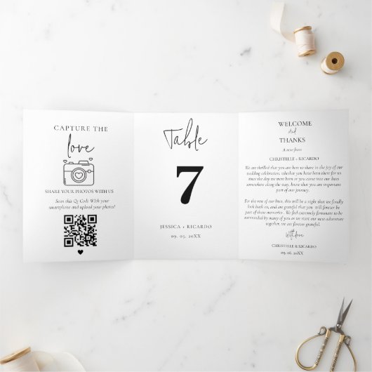 Moderne Minimalistische Hochzeit Danke Tischnummer Dreifach Gefaltete Urlaubskarte (Innenseite)
