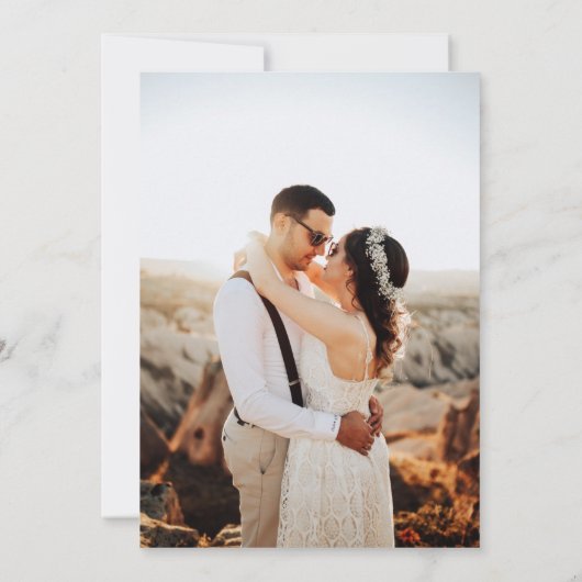 Moderne Minimalistische Hochzeit im Foto Einladung (Rückseite)