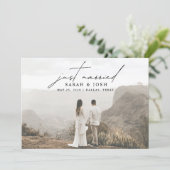 Moderne Minimalistische Hochzeit mit nur verheirat Ankündigung (Stehend Vorderseite)