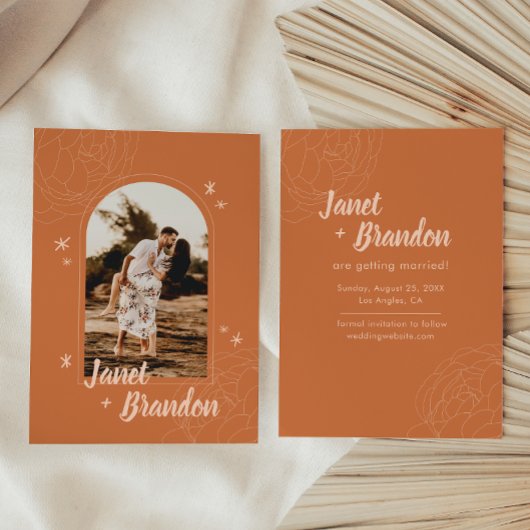 Moderne Minimalistische Hochzeit von Earthy Boho Save The Date