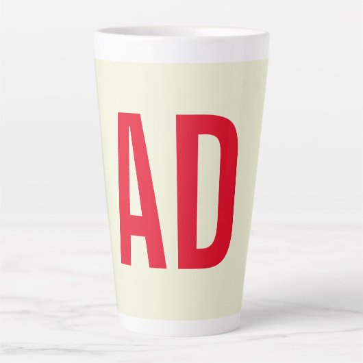 Moderne Minimalistische Initialen Rotes Monogramm Milchtasse (Vorderseite)
