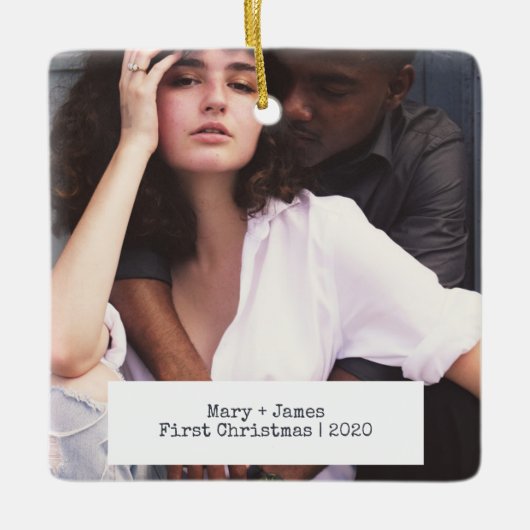 Moderne Minimalistische Liebe Verlobte Hochzeitsfe Keramikornament (Vorderseite)