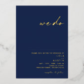 Moderne Minimalistische Marine und Gold wir Hochze Folieneinladung (Vorderseite)