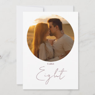 Moderne Minimalistische Mauve Script-Tischnummer Einladung