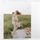 Moderne Minimalistische Monogram Black & White Wed Dreifach Gefaltete Einladung (Innen Erste Seite)