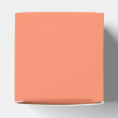 Moderne Minimalistische Monogram Coral Peach Weddi Geschenkschachtel (Oben)