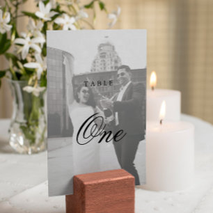 Moderne Minimalistische Monogramm-Hochzeit Tischnummer