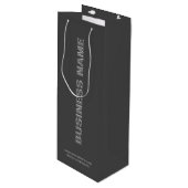 Moderne Minimalistische Papiertasche mit Firmennam Geschenktüte Für Weinflaschen (Vorderseite Schrägansicht)