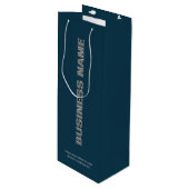 Moderne Minimalistische Papiertasche mit Firmennam Geschenktüte Für Weinflaschen (Vorderseite Schrägansicht)