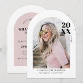 Moderne Minimalistische Pink Arch Foto Graduation  Einladung (Vorne/Hinten)