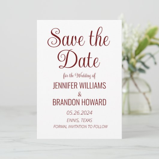 Moderne Minimalistische QR Code Burgundy Elegante  Save The Date (Stehend Vorderseite)