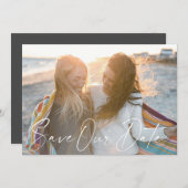 Moderne Minimalistische Romantische Skriptüberlage Save The Date (Vorne/Hinten)