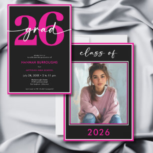 Moderne Minimalistische Rosa Schrift Graduierungsf Einladung