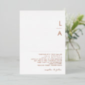 Moderne Minimalistische Rose Gold Monogram Wedding Folieneinladung (Stehend vorne)