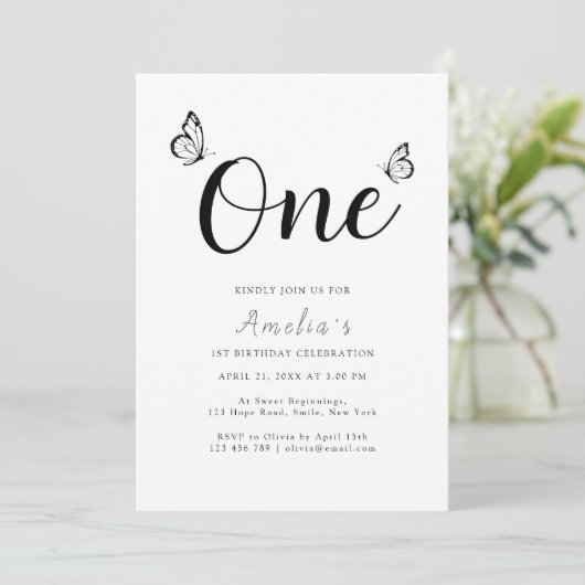 Moderne Minimalistische Schmetterlinge 1. Geburtst Einladung (Stehend Vorderseite)