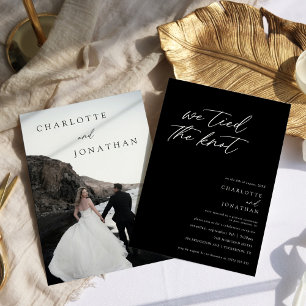 Moderne Minimalistische Schrift Hochzeitsfluchtfot Einladung